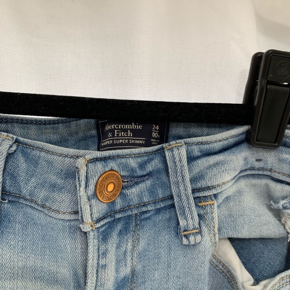 Abercrombie and Fitch Harper Super Skinny - Picture 2 of 7